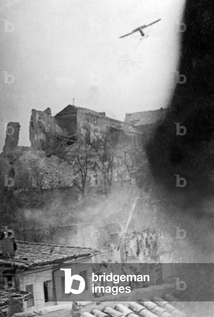 Bombings of the Alcazar in Toledo in 1936 during the Spanish civil war. 1760 nationalists have entrenched themselves in Alcazar of Toledo and resisted to republican assaults during 2 monts (july-september 1936) before being liberated byFranco