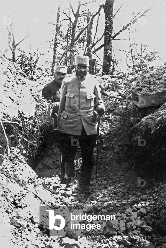 French general Micheler visiting the trenches during battle in Argonne France 1914-1915