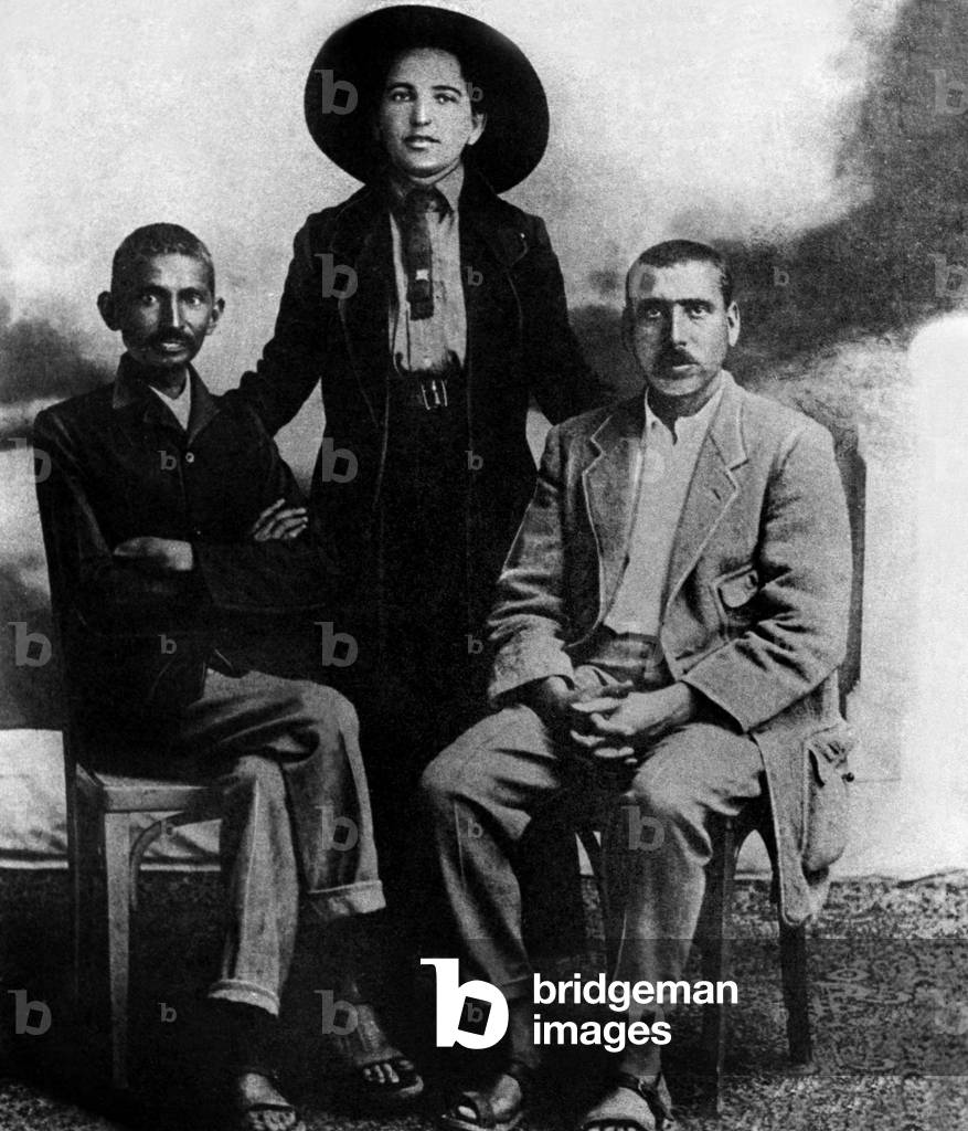 Mahatma Mohandas Karamchand Gandhi (l 1869-1948) hindu spiritual leader here in Johannesburg, South Africa, in c : his secretary Miss Schlesin, on r : Hermann Kallenbach, c. 1905