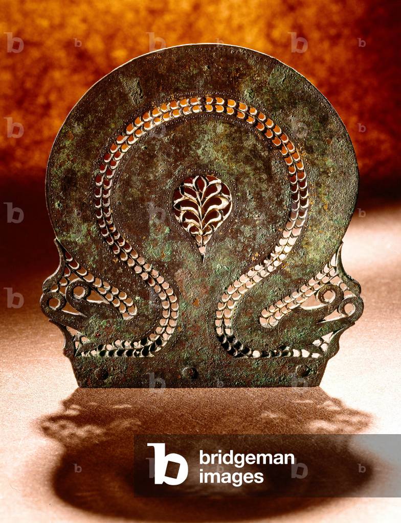 Bronze plate from Cuperly (France), Iron age, 6th-5th century BC, photo by Hubert Josse