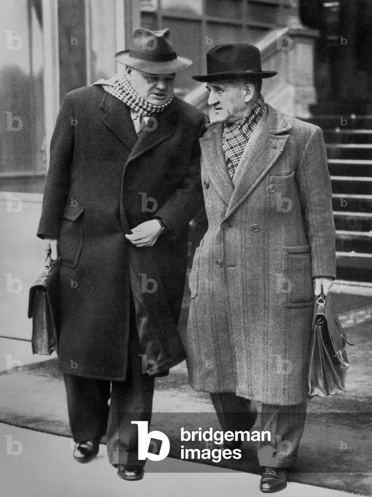 Maurice Thorez Vice-President of the Council (Deputy Prime Minister) and Georges Maranna Minister of Public Health following a Council of Ministers February 18, 1947 -