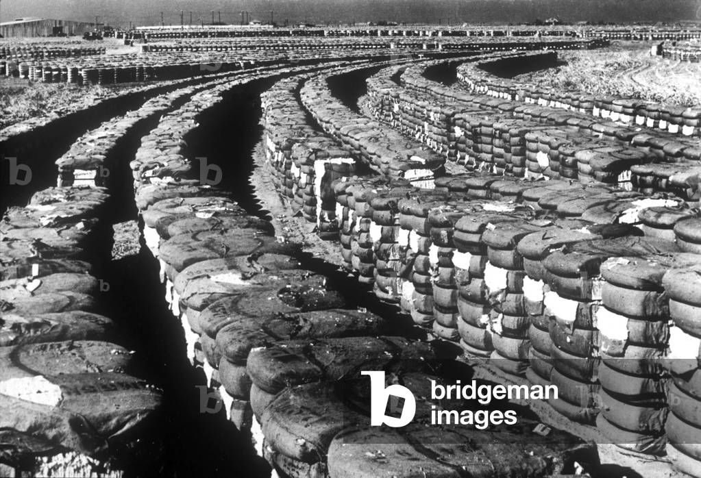 40 000 bundles of cotton in a factory of Memphis Tennessee 1963