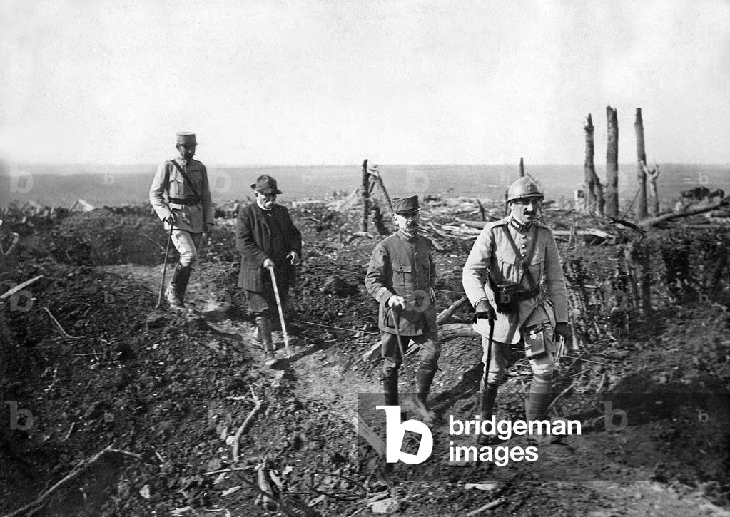 French prime minister Georges Clemenceau visiting his troops in Maurepas (Somme) on the front of the war in France, spring 1917