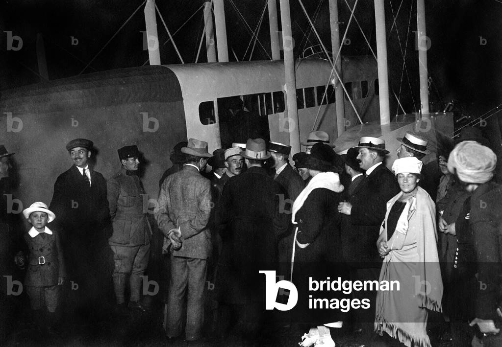 departure of French pilot Lucien Bossoutrot (1890-1958) here aboard the Goliath, Farman plane, for Paris-Dakar flight with 8 passengers february 1919