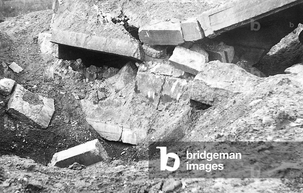 Allied bombings on Creil station (France) may 10, 1944