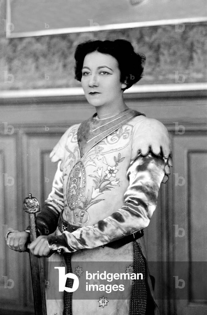 actress Marcelle Serviere in play l'Archange by MauriceRostand in Paris c.1925