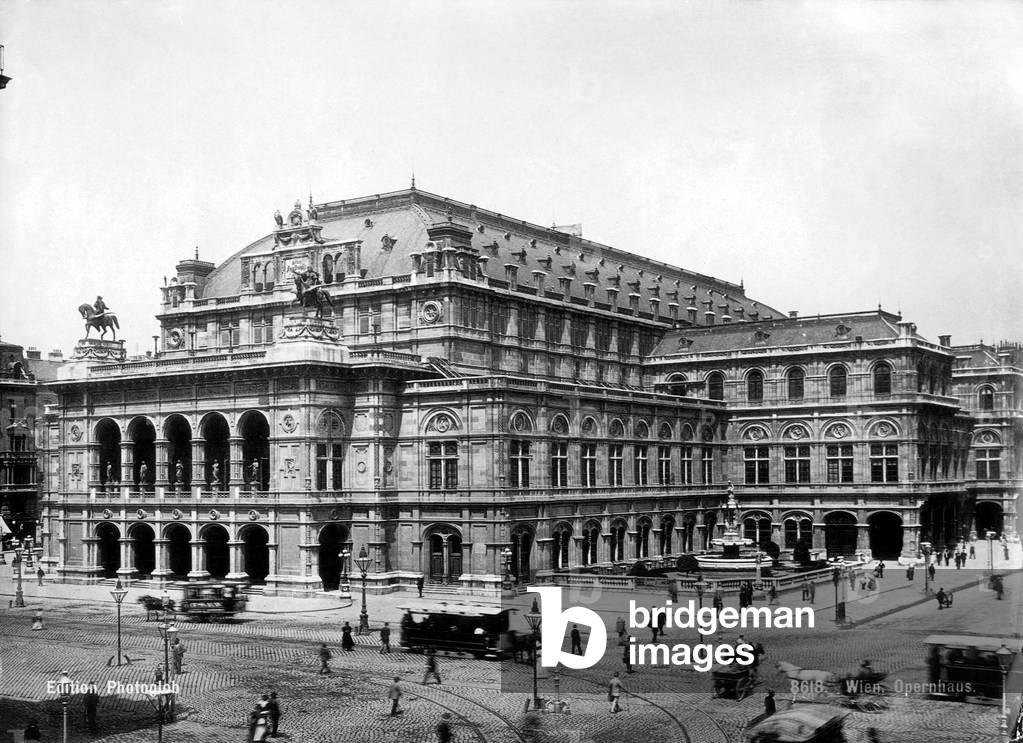 imperial opera in Vienna in Austria built in 1861-1869