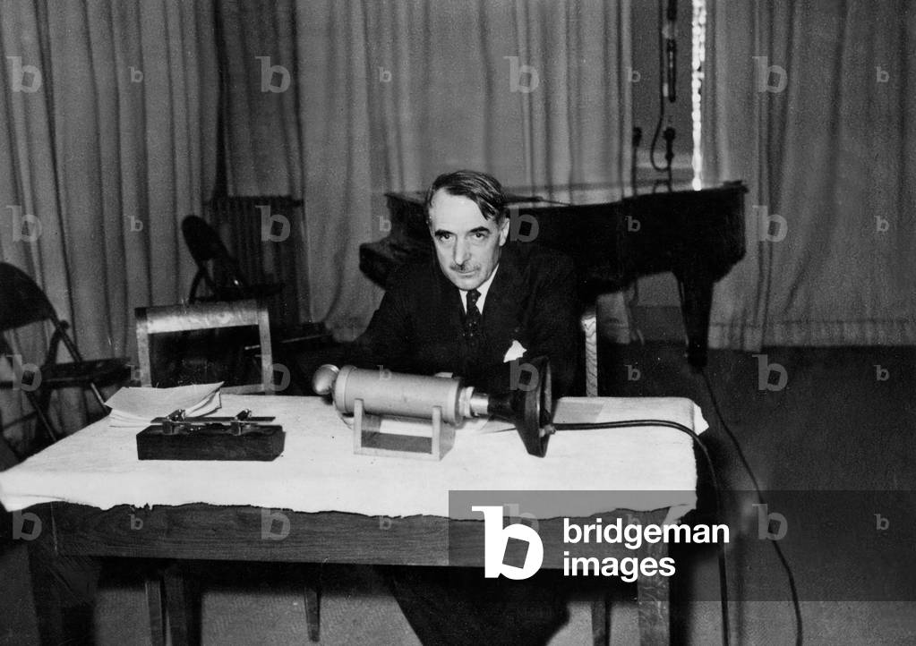 Raoul Dautry, French minister of armament, speaking at the radio, december 1939 (phoney war)