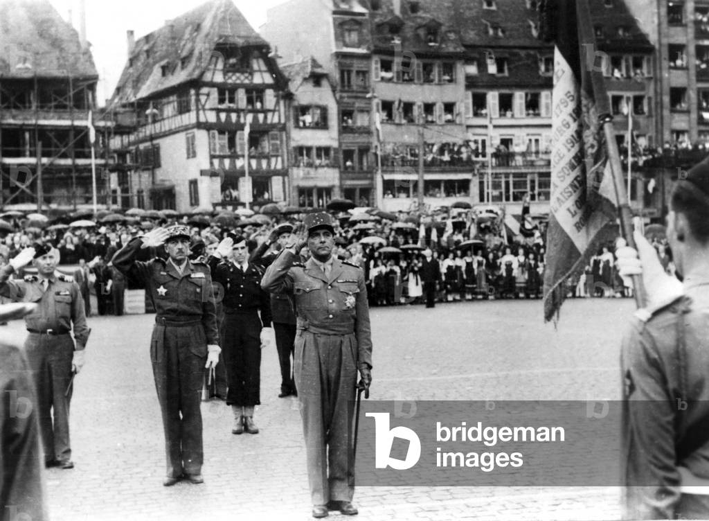 Liberation of Strasbourg : ceremony homage to General de Lattre de Tassigny in July 1945