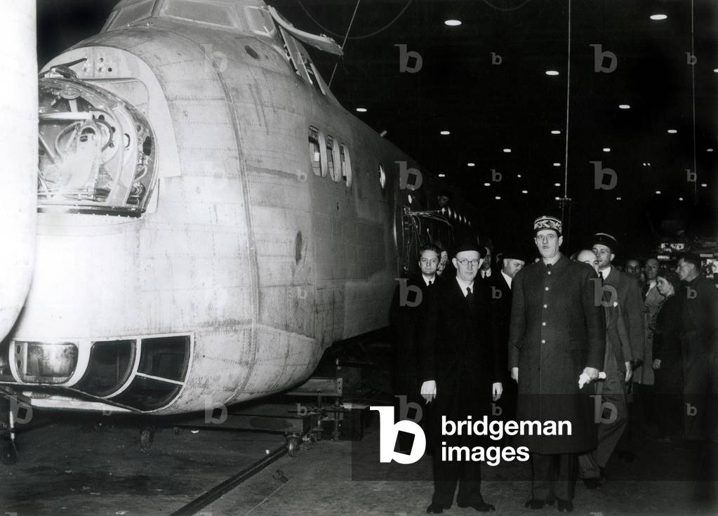 General de Gaulle in plane construction site in England in 1940