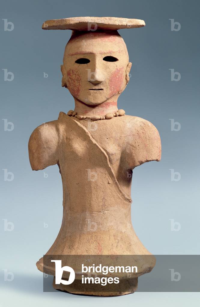 Haniwa figura di una sciamanessa, V-VI secolo (terracotta con decorazione dipinta)