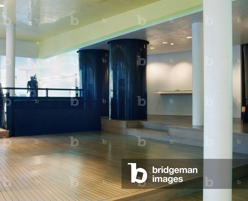 Montana Homme, avenue Marceau, Paris 75008. Architecture Canal, 1986. Photography 1987