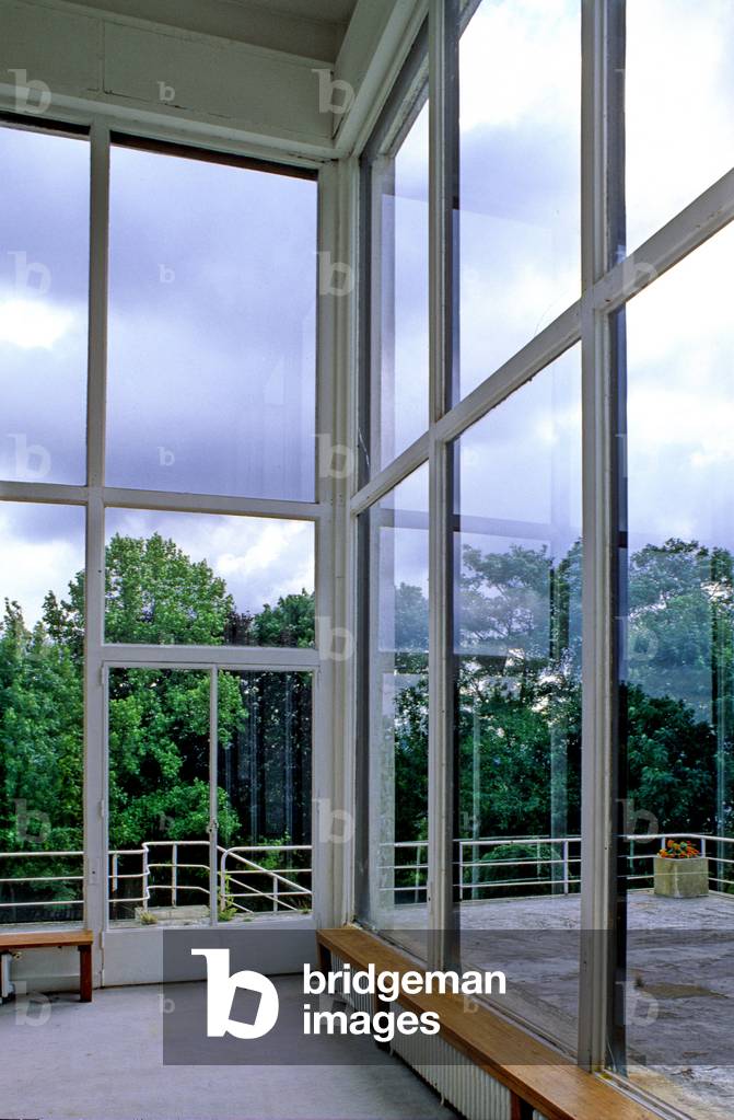 Villa Poiret in Mezy sur Seine (Les Yvelines). Construction 1924, architect Rob Stevens Mallet (1886-1945). Built for designer Paul Poiret.Photography 2000.
