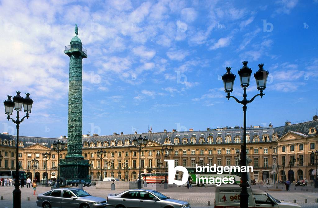 Place Vendome in Paris. The one we know today dates back to 1699 and was designed by Jules Hardouin Mansart. And it was only with the piercing of the Rue de la Paix that the Vendome Column was built in 1806 by Napoleon to the glory of the winners of Austerlitz. An admirer of Roman Antiquity, the Emperor took as model the Trajane column raised in Rome and erige his statue of Napoleon imperator by Chaudet. After the regime changes, Napoleon III installed a copy of the Emperor's statue by Dumont.