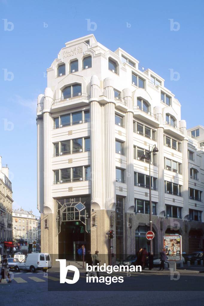 Palais du Hanover, Paris 2nd arrondissement. Construction 1932, architects Victor Laloux (1850-1937) and Charles Lemaresquier (1873-1972). Former Berlitz Palace in Art Deco style, this building was completely restructured in 1996 and acquired by Unibail to make it an office complex.