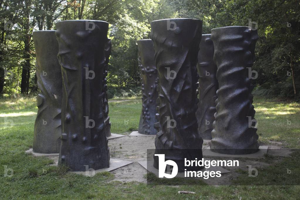 Seven Columns a Mallarme, 1971 by Etienne Hajdu, Sculpture Park. Centre d'art contemporain, Domaine de Kerguehennec, in Bignan (Morbihan, Brittany). Photography 13/08/09.
