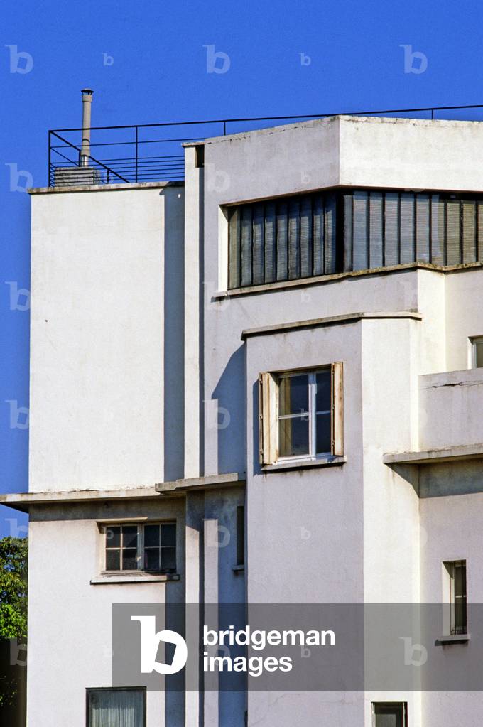 Villa Lombard, 2 rue Gambetta in Boulogne Billancourt (Hauts de Seine). Construction 1928, architect Pierre Patout (1879-1965). Artist's house of the painter Alfred Lombard. Photography 04/06/88.