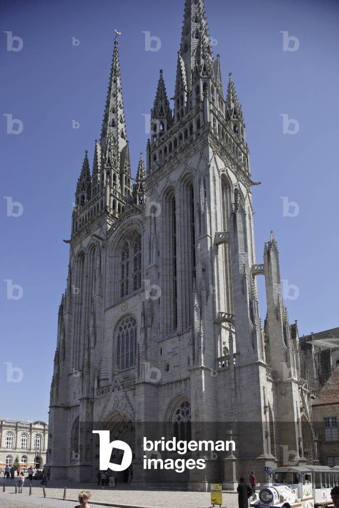 Cathedrale Saint Corentin (Saint Corentin) in Quimper, Brittany.