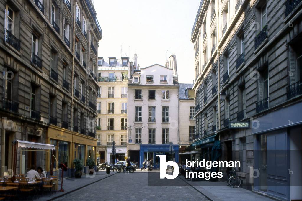 Rue du Tresor and Rue Vieille du Temple in Paris.