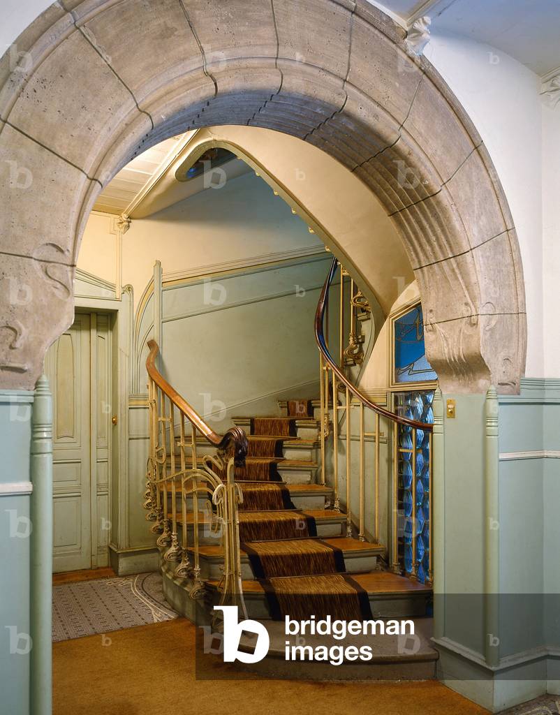 Castel Beranger building, Paris (photo)