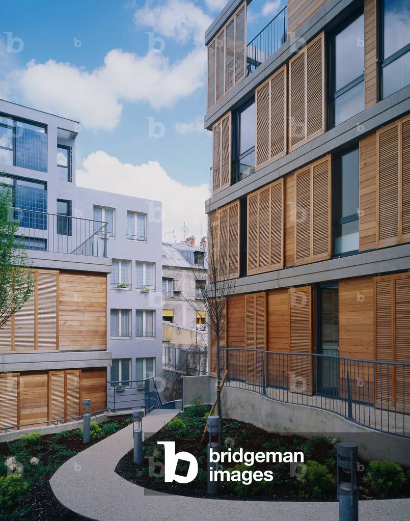 Social housing, rue de la Duee in Paris 75020. Realisation 1996, architect Philippe Madec.