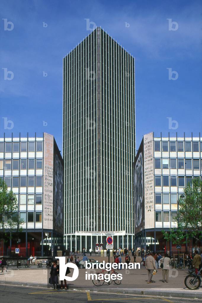 The Faculty of Sciences of Jussieu, Paris. Construction 1971, architects Edouard Alber, Urbain Cassan, Rene Coulon and Roger Seassal.