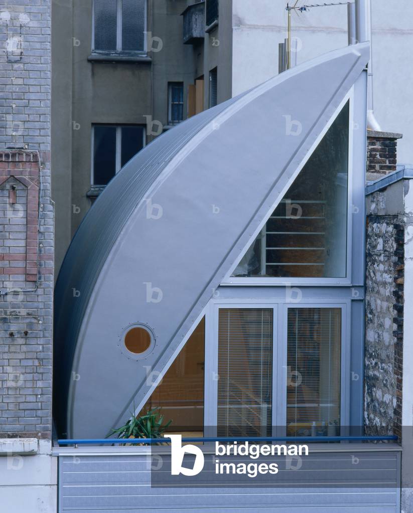 Maison Parisienne, rue de l'Hermitage, Paris 75020. Architecture by Christophe Lab, 1990. Photography 1990.