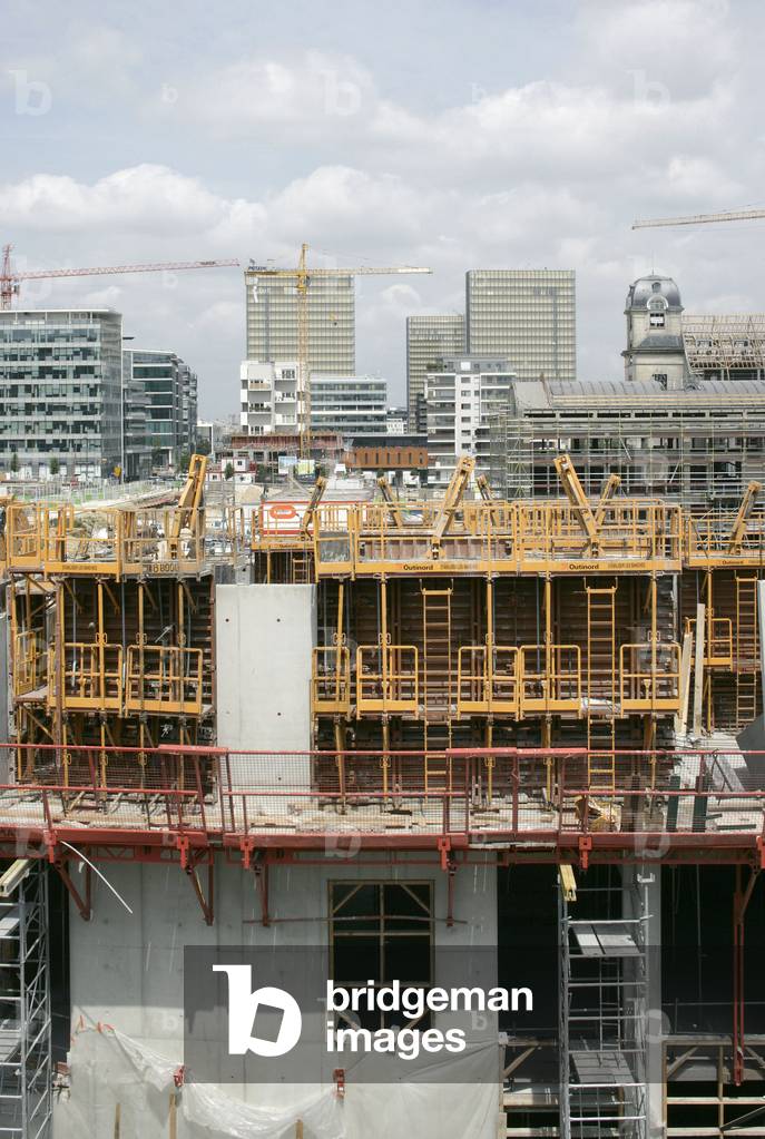 Construction site of the Paris VII University in Paris 13th Arrondissement.2005, architects Philippe Chaix and Jean Pierre Morel. Photography 30/06/05.