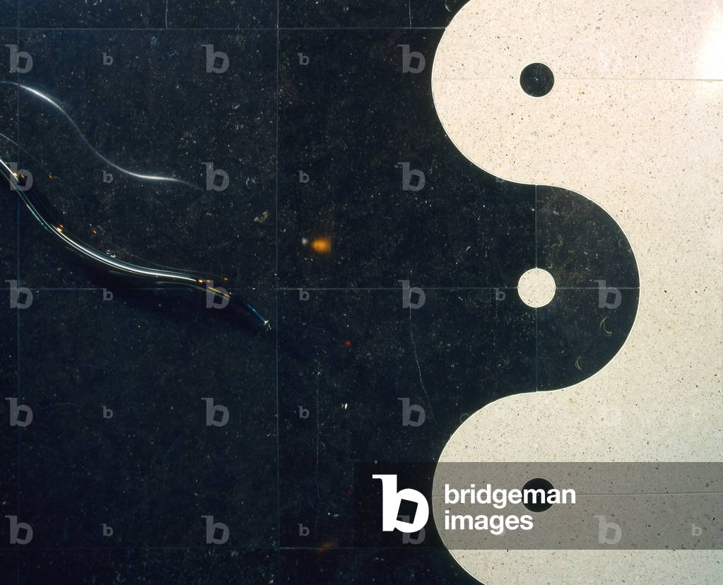 Bar Restaurant Puzzle, rue Balzac, Paris 8. Architecture by Philippe Starck, 1987. Photography 1987.