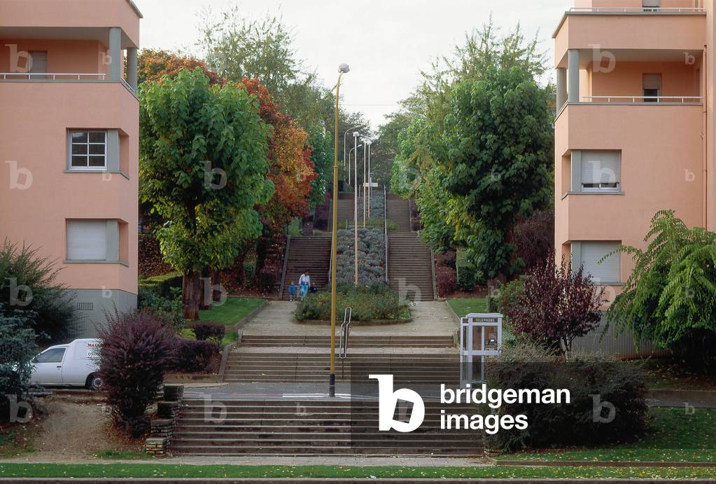 Cite gardens, La Butte Rouge a Chatenay Malabry (Hauts de Seine). realisation 1931-1939, architects Joseph Bassompiere Sewrin, Paul de Rutte and Paul Sirvin. Photography 1992.