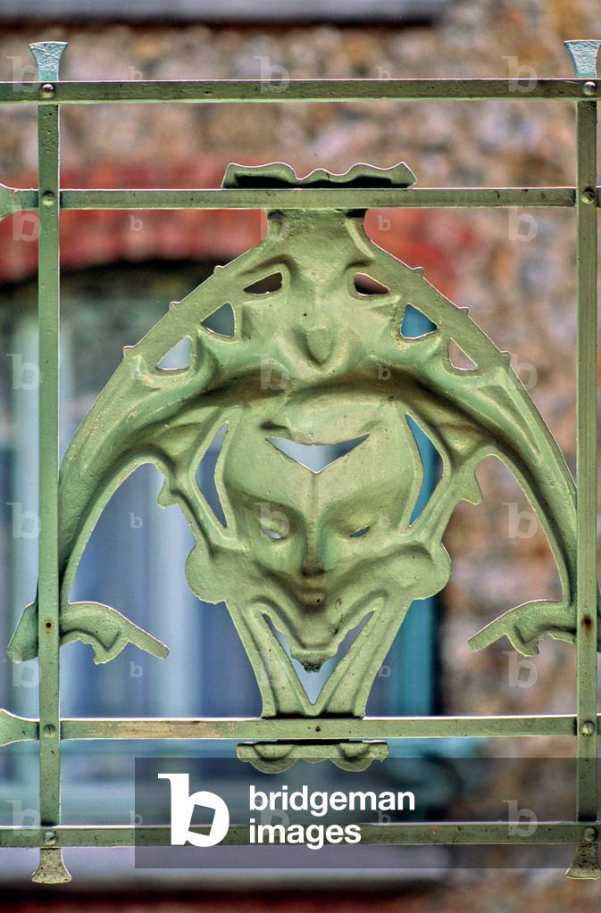 Castel Beranger building, Paris (photo)