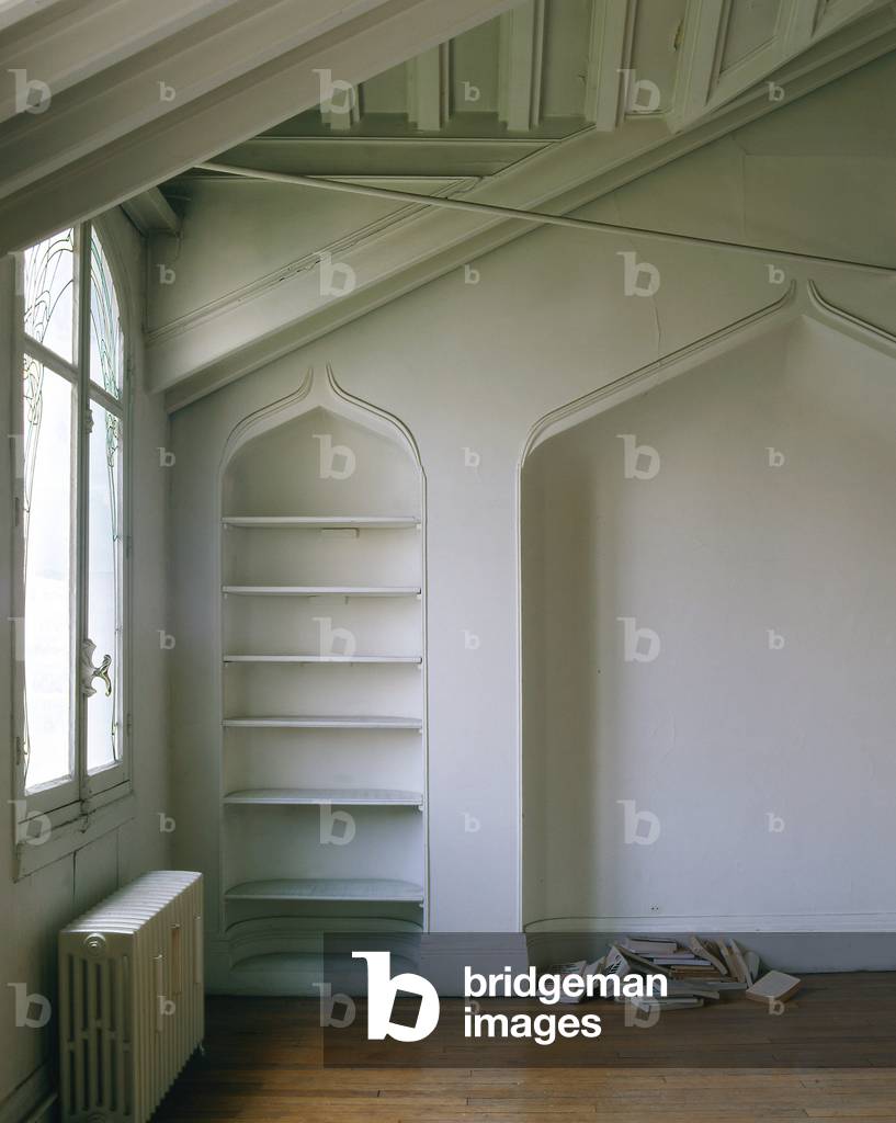 Le Castel Beranger, 14 rue La fontaine in Paris 75016. Architect Hector Guimard (1867-1942), 1895-1898. One of the most famous examples of Art Nouveau. The facades were awarded in the first competition of facades opened by the City of Paris.