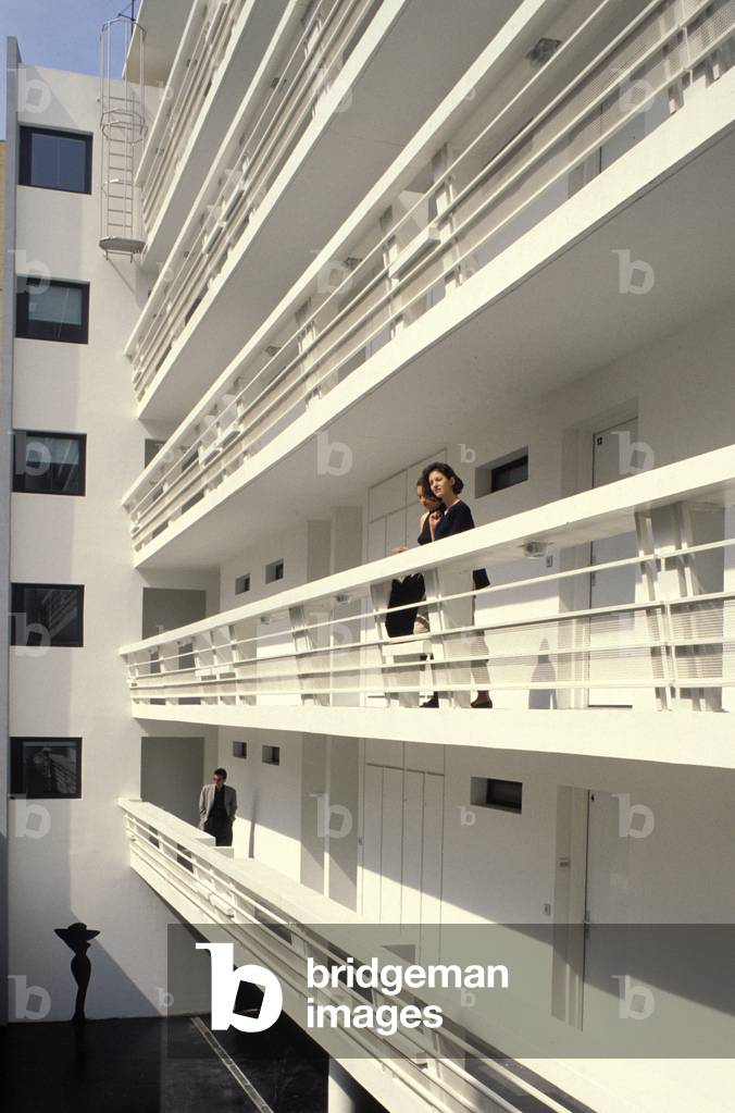 Social housing for officials of the Ministry of Finance in Paris 75013. Architects Francois Leclercq and Fabrice Dusapin, 1987. Photography 1987.