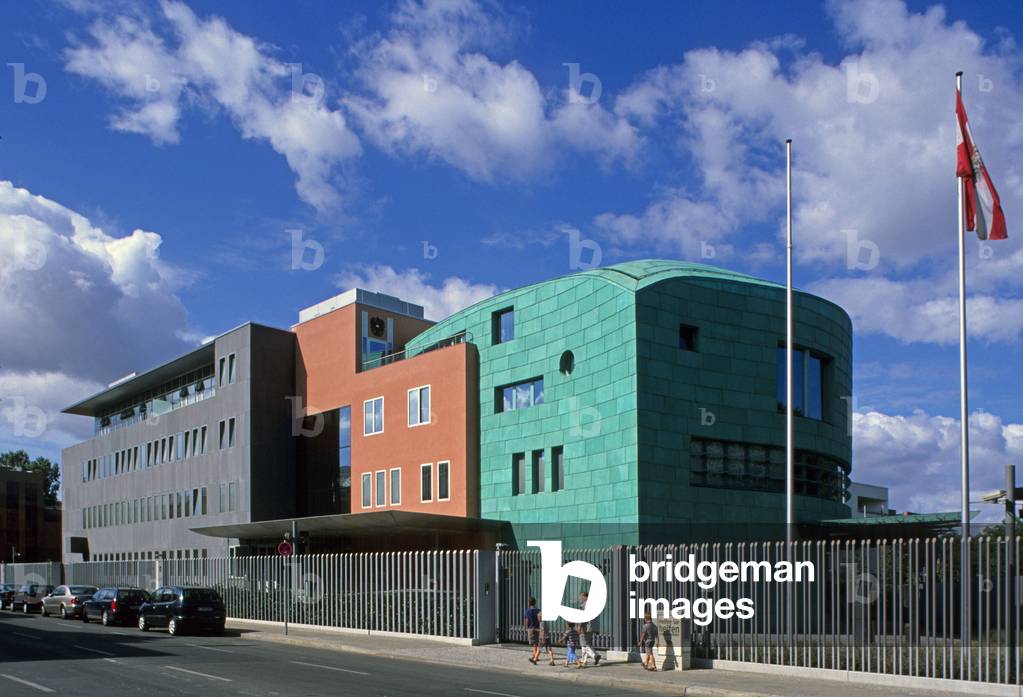 The Austrian Embassy, Tiergartenstrabe 12-14 in Berlin, Germany. Architect Hans Hollein, 1999-2000. Photography 15/08/03