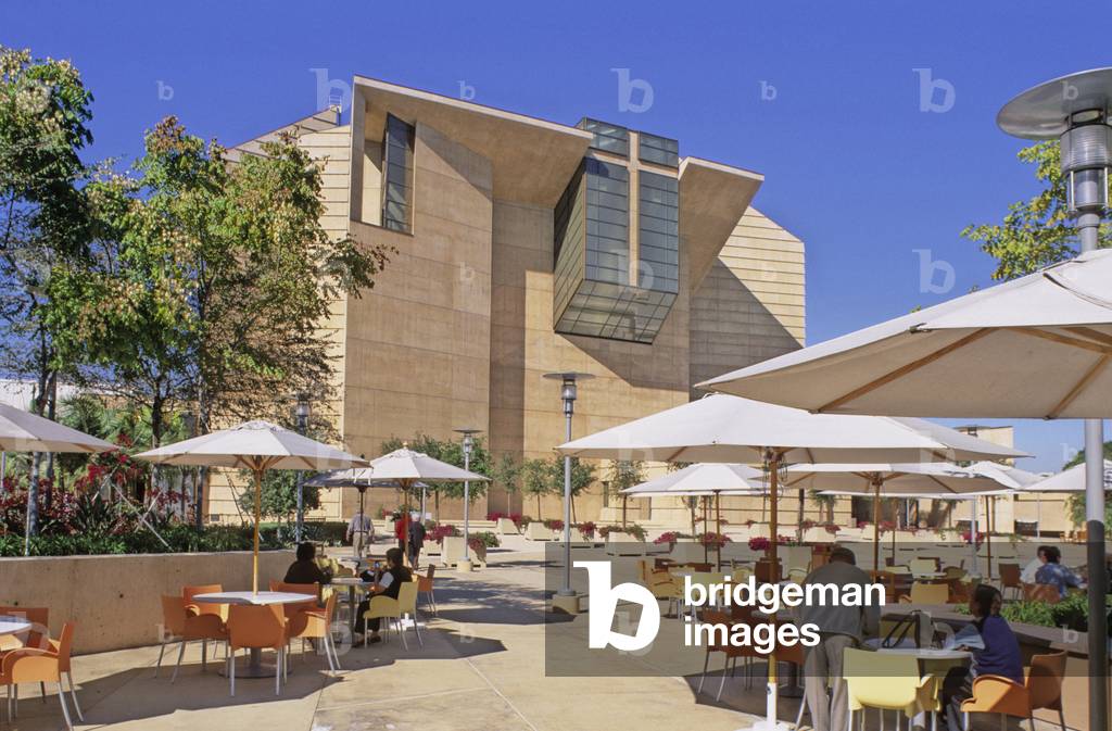 Cathedrale Notre Dame des Anges, 555 West Temple Street, Los Angeles (California, USA). Architect Rafael Moneo, 2002.