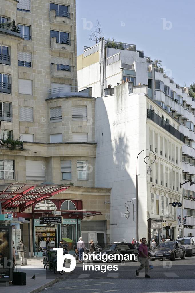 La rue de Passy in Paris 16th.