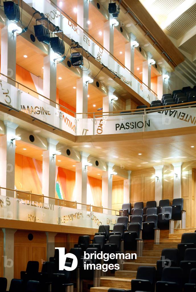 Theatre des Abbesses, 23 rue des Abbesses, Paris 18. Architecture by Charles Vandenhove, 1992-1995. Photography 1996.