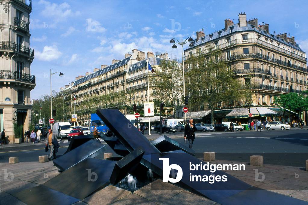 La fontaine “” Embacle””, Bd Saint Germain in Paris.