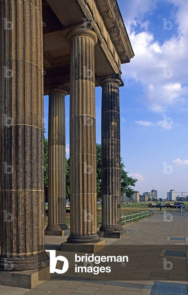 Brandenburg Gate, Mitte Quarter in Berlin (Germany). Construction 1788-1791, architect Carl Gotthard Langhans (1732-1808).
