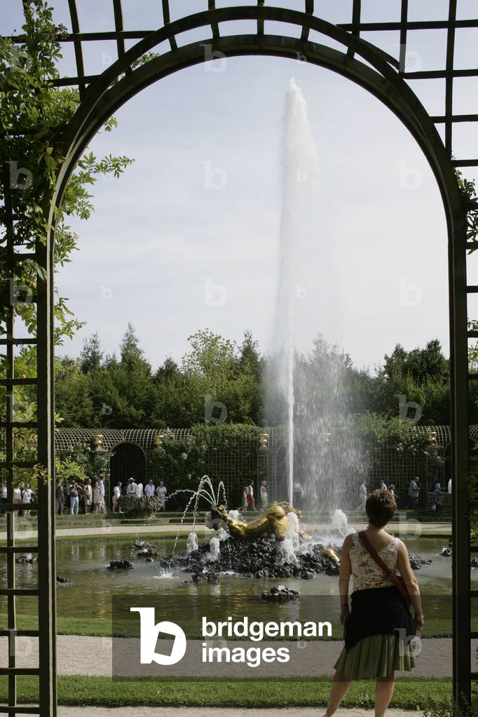 Fountain of the Chateau de Versailles, Parc de Versailles (Yvelines, Ile de France).