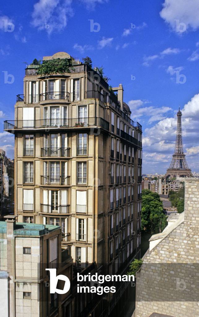 Housing building, 51 rue Raynouard in Paris 75016. Construction 1932-1934, architects Auguste (1874-1954) and Gustave (1876-1952) Perret. Built to place the agency and several family apartments of the architect.