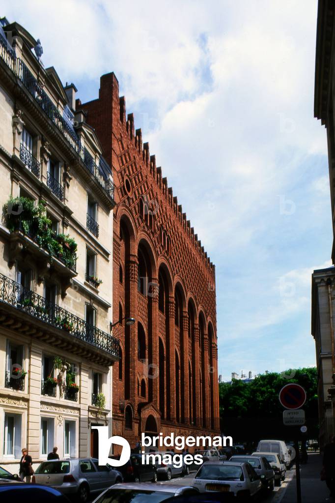 The institute of art and archeology, 3 rue Michelet, Paris 6th arrondissement, hosts the universites of Paris 1 and Paris 4, was built in 1927 by Paul Bigot (1870-1942) in Moorish style.
