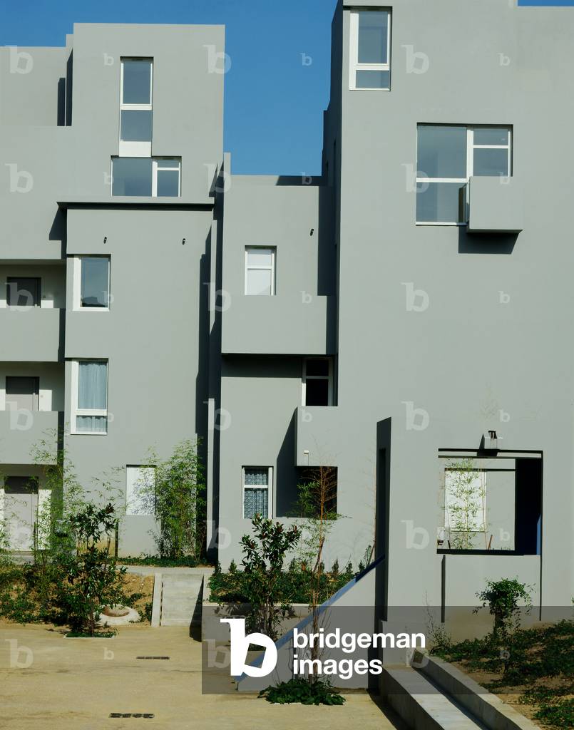 Social housing, ZAC des Hautes Bruyeres a Villejuif (Val de Marne). Realisation 1988, architect Simounet Roland. Photography 1988.