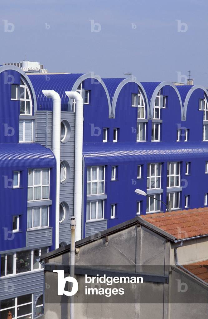 Accommodation and artists' workshops in Montreuil (Seine Saint Denis). Realisation 1994, architects Dubosc Eric and Landowski Marc. Photography 1994.
