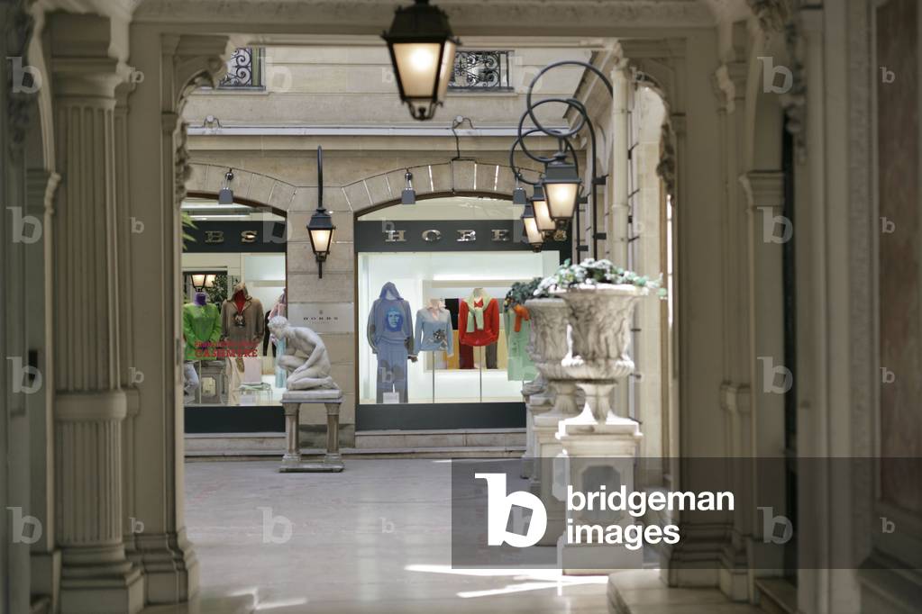 Boutique Hobs, rue du Faubourg Saint Honore, Paris 8th arrondissement.