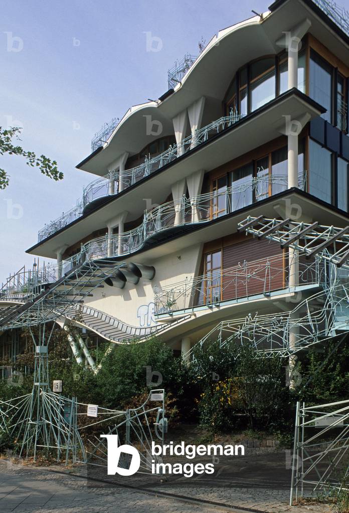 Accommodation in Berlin (Germany). Architects Inken and Hinrich Baller, 1987. Photograph 15/08/03.