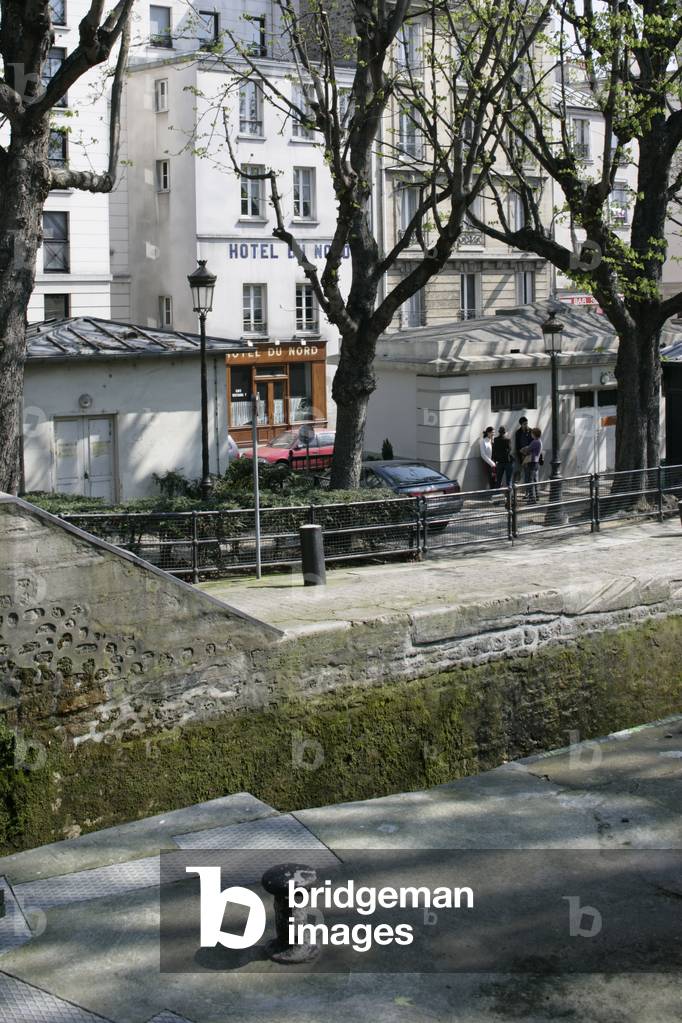 Quai de Valmy, Paris 10th. Photography 2005.