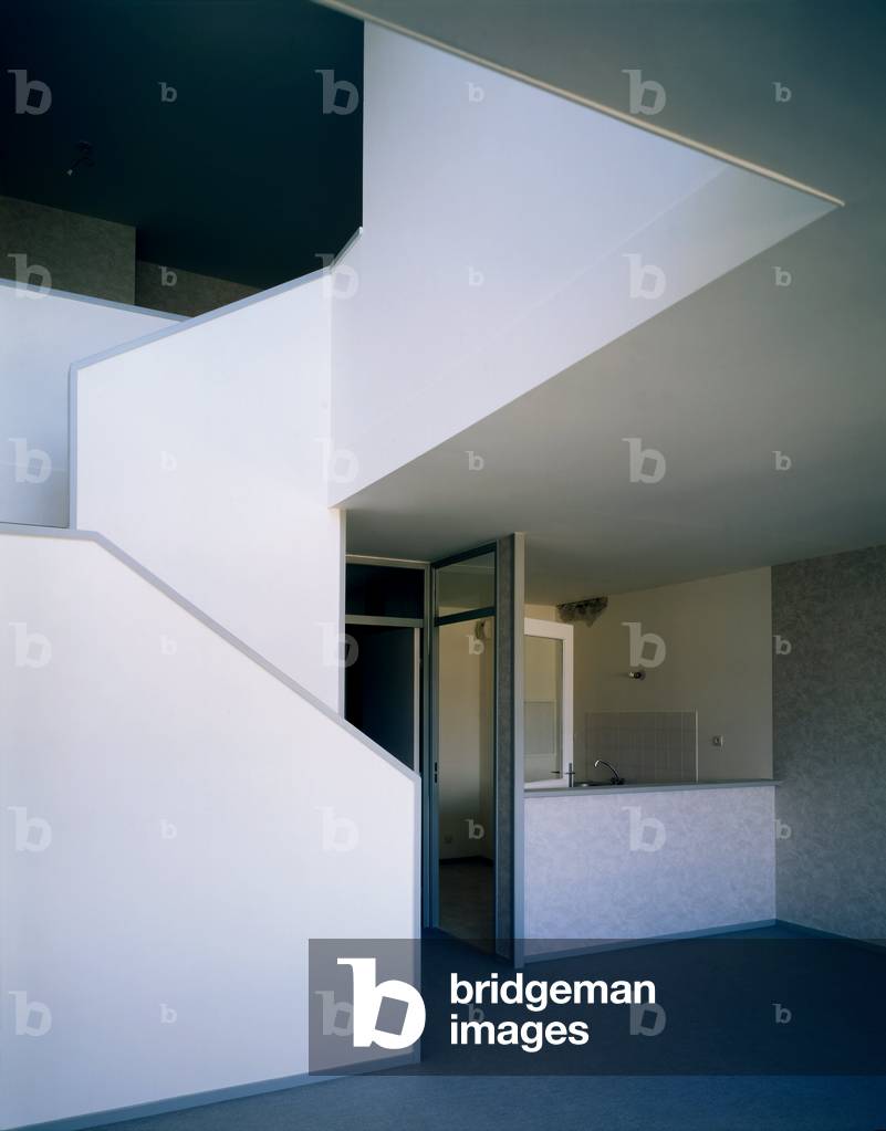 Social housing, HLM avenue de Stalingrad a Colombes (Hauts de Seine). Realisation 1995, architect Henri Ciriani. Photography 1995.