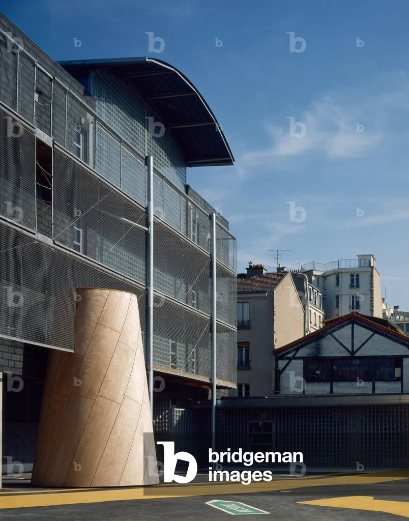 Primary school, 50 rue Gutenberg, Paris 15. Architect Patrice Mottini, 1992.