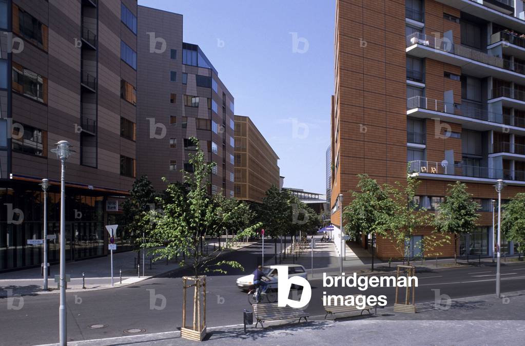 La Potsdamer Platz in Berlin, Germany. Photography 01/10/03.